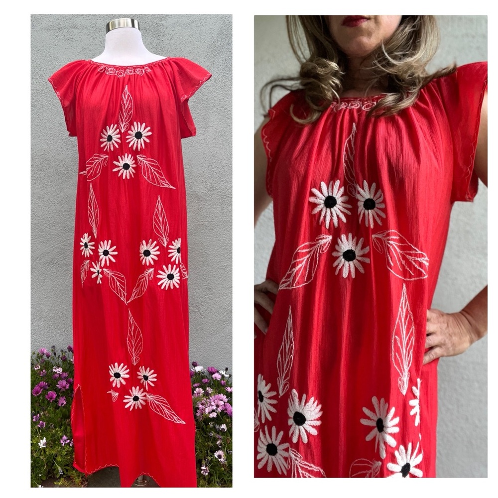 Vintage 1970s Mexican Embroidered Floral Boho Red Maxi Dress Sz S/M